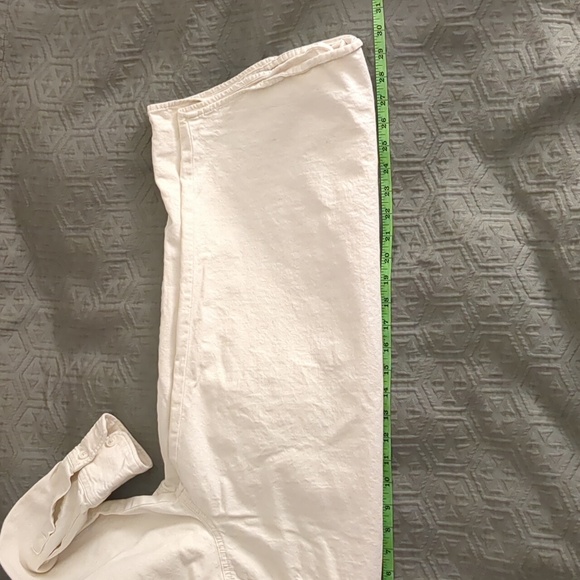 Levi's White Button-Up Shirt - Picture 9 of 9